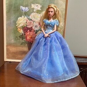 Disney Store Limited Edition Cinderella Lily James Doll.